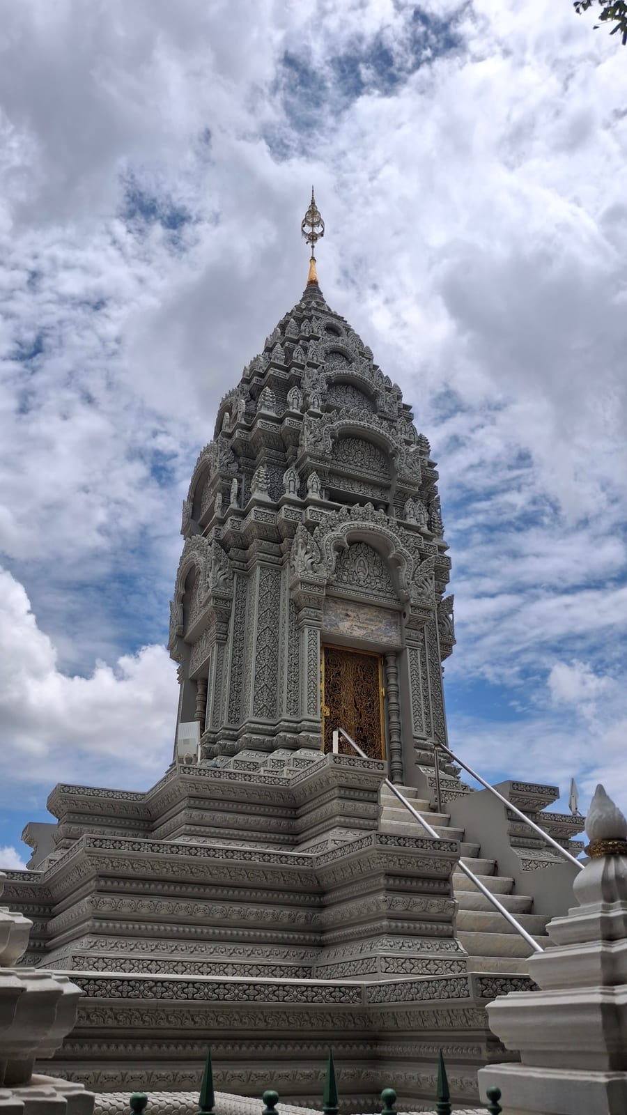 ព្រះរាជបន្ទំចន្ទឆាយា